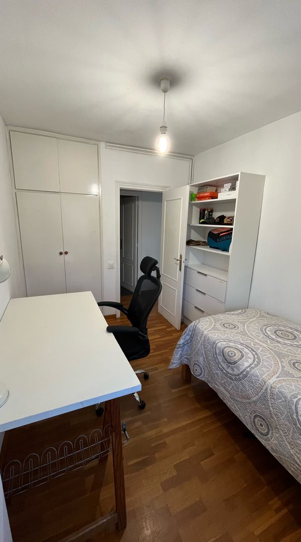 Habitación con baño privado en Barcelona