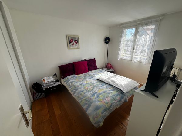 A 15 minutes de voiture de Disneyland Paris, notre maison de charme offre tout le nécessaire à un confort simple et chaleureux.