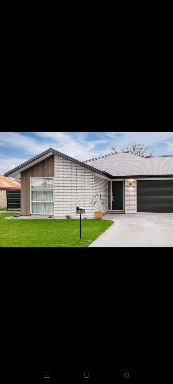 3 year old home, 3 mins drive to Gisbone City