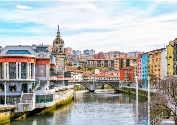 La maison de Laia. Bilbao./Découvrez le Pays basque à partir d'un excellent point de départ.