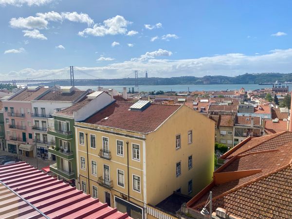 Duplex with views of the Tagus in the best area of ​​Belém, between Palácio da Ajuda and MAAT.