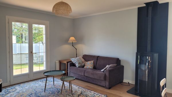 Maison avec jardin arboré