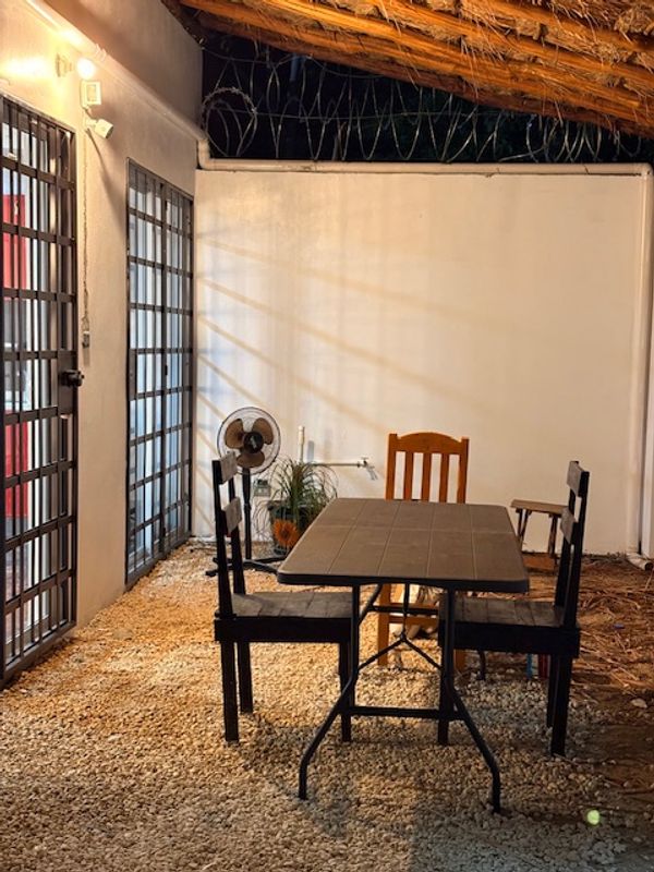 La maison de YVETTE SOLANGE CABALLERO