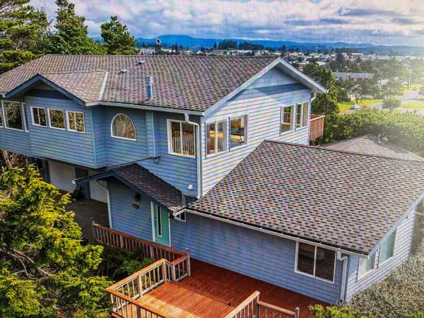 Coast home with expansive views