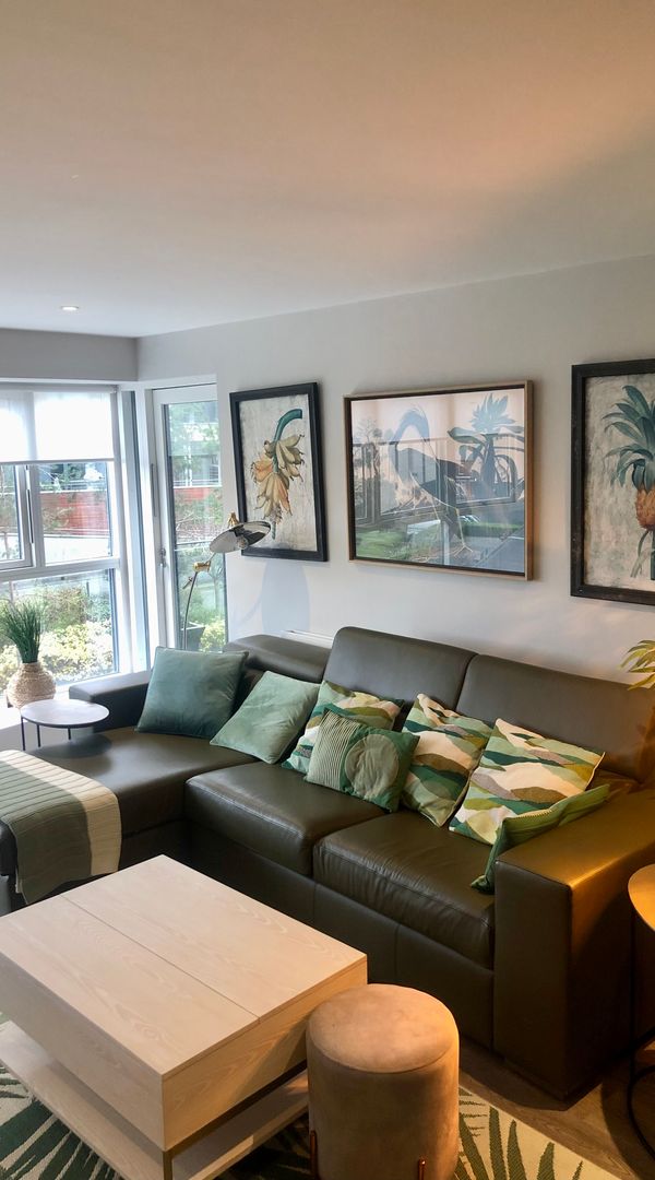 3 bed apartment in a gorgeous and safe neighbourhood. Less than 15 mins to city centre.