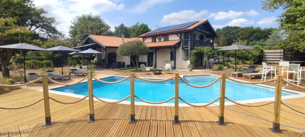 Grande villa paisible tout confort idéal pour séjour en famille ou entre amis.