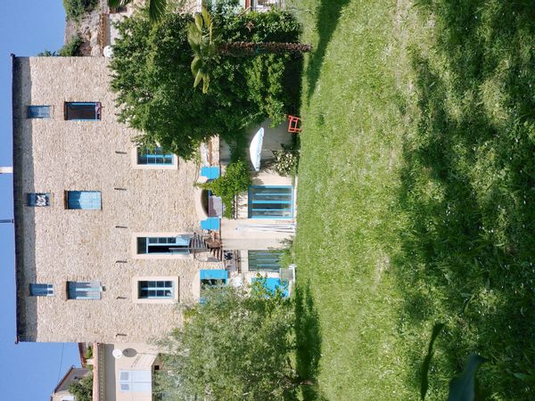 Maison en pierre dans les Baronnies au bord de la rivière avec spa privé