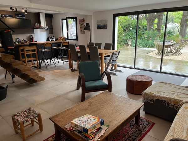 Caroline's house