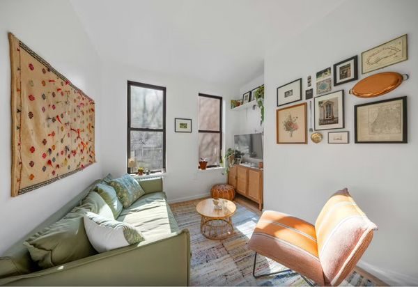 Central Williamsburg Spacious One Bedroom