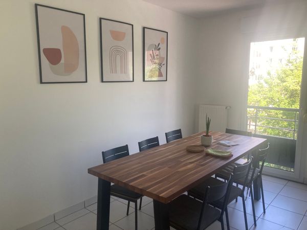 Leonie's house
