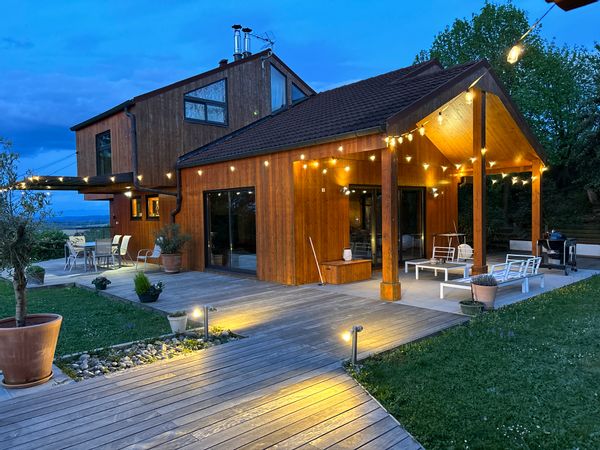 Maison à la campagne, sur les hauteurs de St pierre de Chandieu avec vue unique sur Lyon