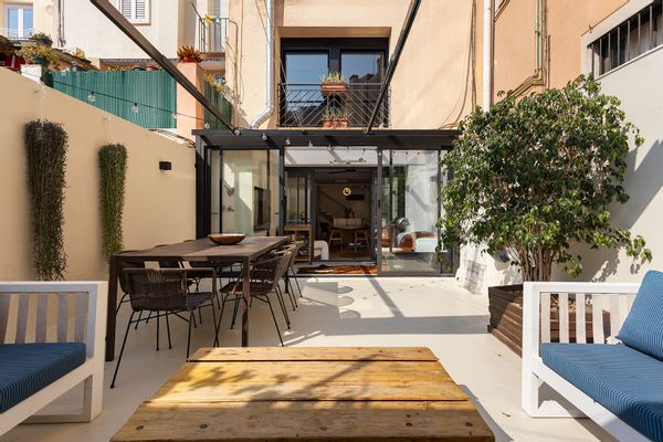 Luxury urban villa with private pool and sunny terraces