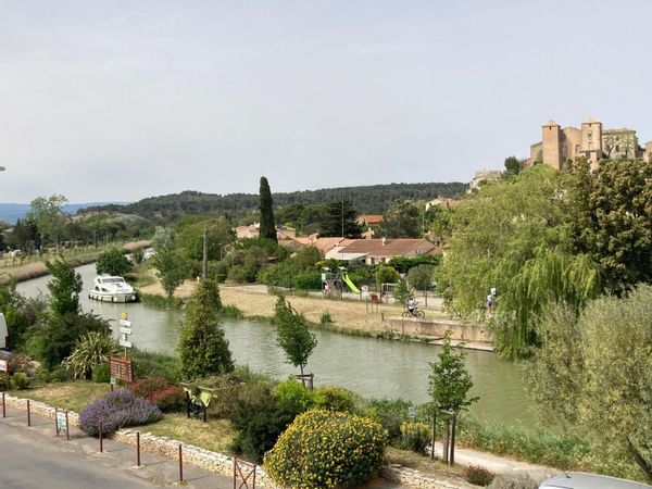 Maison vigneronne au bord du Canal du Midi