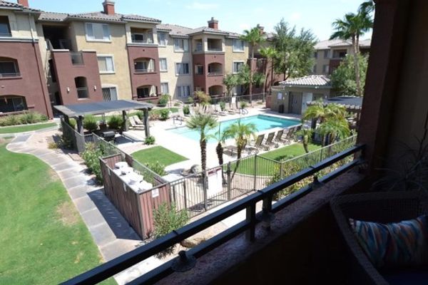 Red Rox Luxury Condo Overlooking South Pool