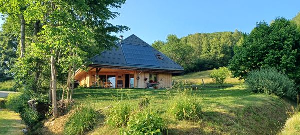 Maison ossature bois genre chalet de montagne