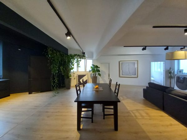 Ana's house