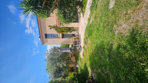 Maison avec piscine et jardin tout confort proche de tous les accès (ville, plage, autoroute, calanques, …) dans Marseille