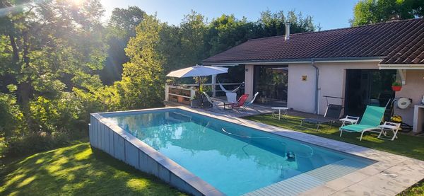 Villa plain-pied : Vue golf & piscine chauffée