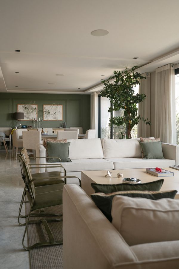 Exclusive Penthouse with Dream Social Areas