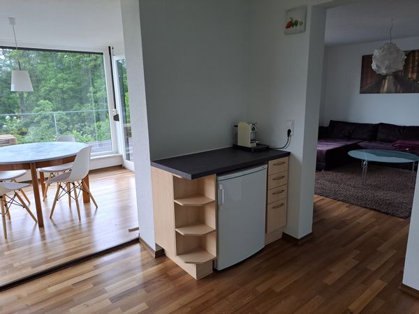Schöne Wohnung mit See und Bergsicht, großer Terrasse 20 Minuten zu Fuß vom See und Innenstadt