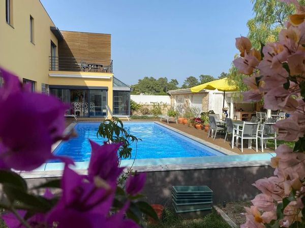 Modern design villa in Sesimbra