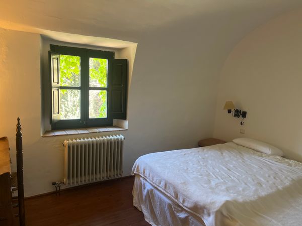 We live in a quiet village in Emporda area. 1h30 minutes from Barcelona, 20 minutes to Girona. 45 minutes to France, and 15 minutes to world famous Costa Brava. Surrounded by medieval villages such as Pals, Ullastret or Peretallada or Greek/Roman ancient town of Empuries. You will be in one of best kept hot spots in Spain without the massively overwhelmed touristic villages.