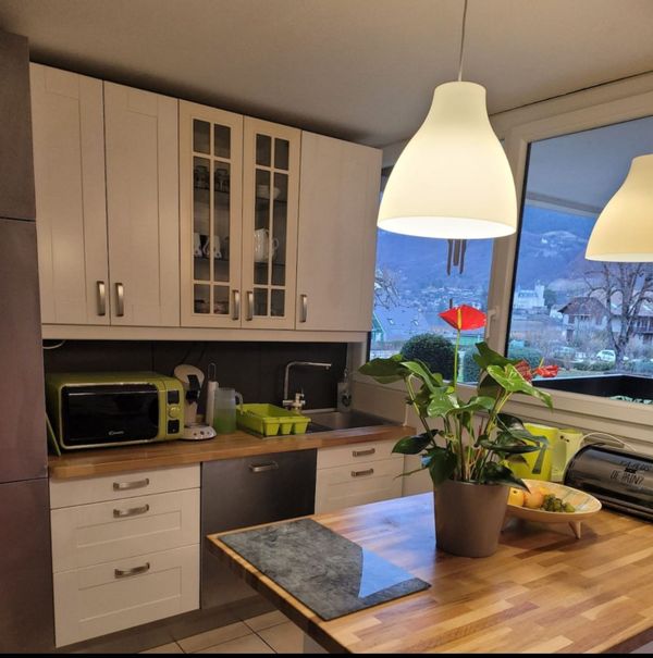 Appartement 2 chambres au centre de Duingt avec vue sur les montagnes, le château et le lac d'Annecy