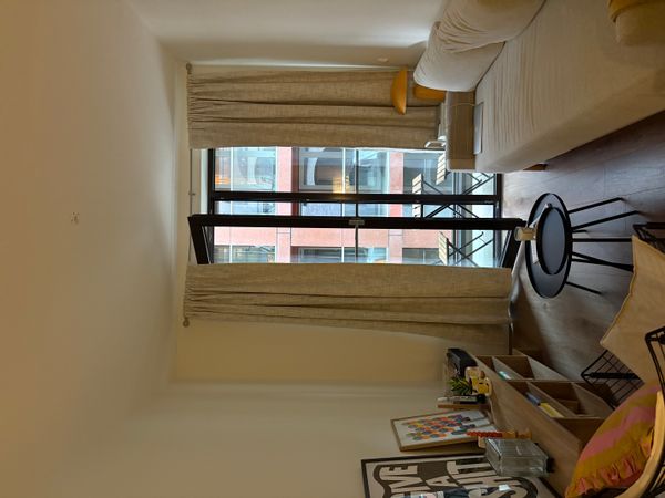 Cosy apartment close to the center of Amsterdam. Don't miss the view over the city from the rooftop!