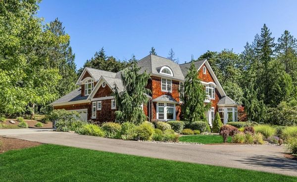 Tranquil and comfortable country home minutes from the beach