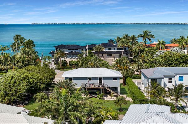 Coastal Family Retreat with Ocean Views in the Florida Keys