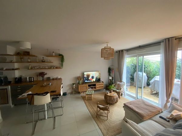 Charmante petite maison dans domaine sécurisé, 3 chambres