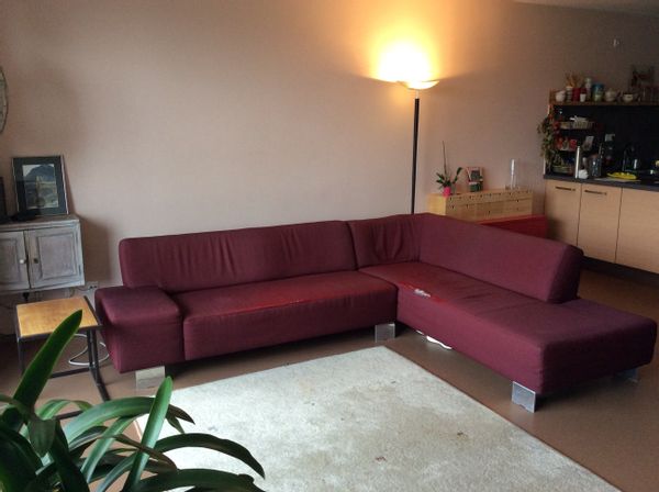 Spacious waterside apartment at 15' from Central Station by public transport.