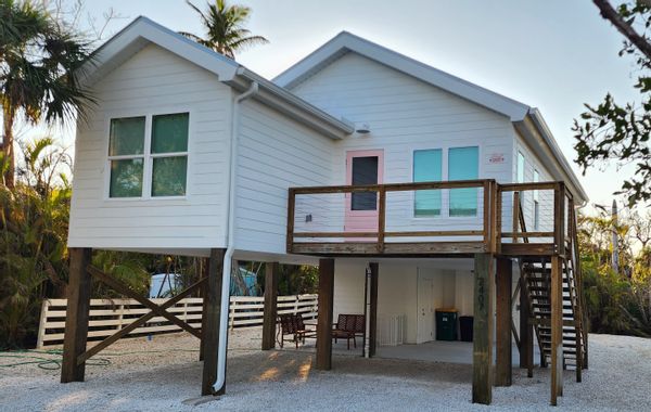 Charming bungalow in the heart of Sanibel Island