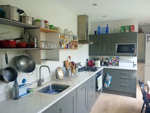 spacious garden flat in leafy central Edinburgh
