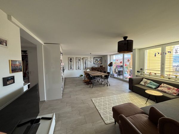Beautiful familyfriendly Home next to Lake Zurich (with Cat Sitting)