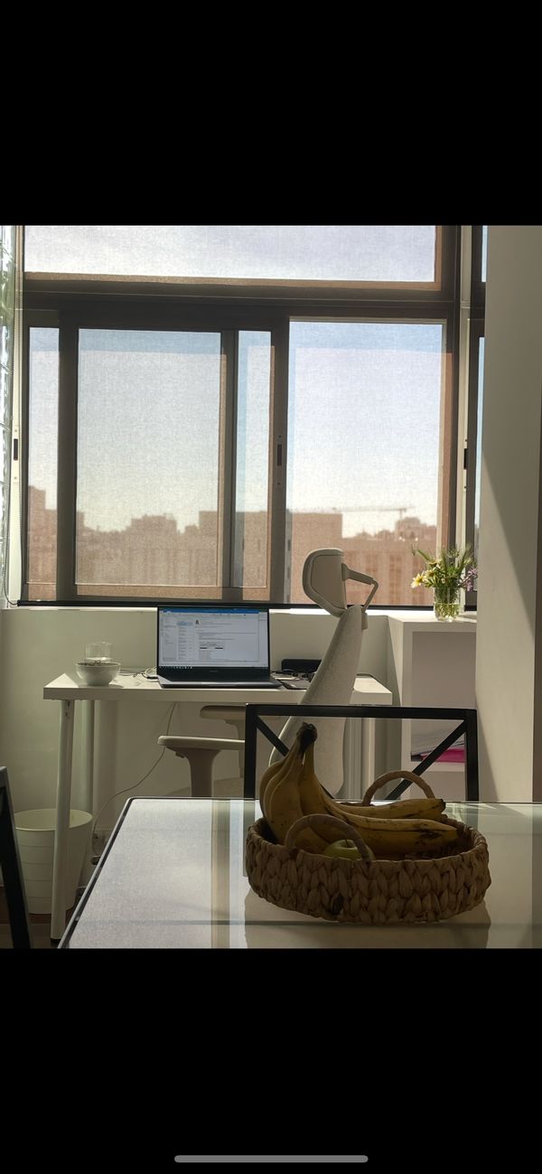 One Bedroom Apartment w/City View