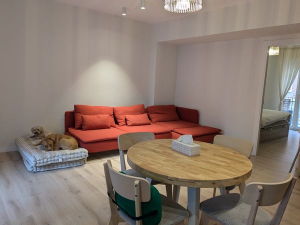 Modern, family friendly home in Valencia