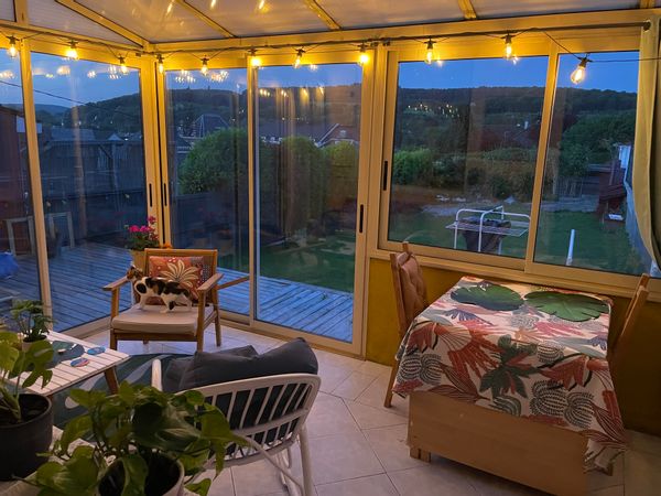 Verdure, jacuzzi, spacieuse, salle de sport… maison tout confort à côté de Rouen