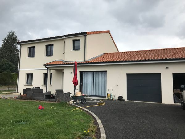 La maison au milieu des volcans