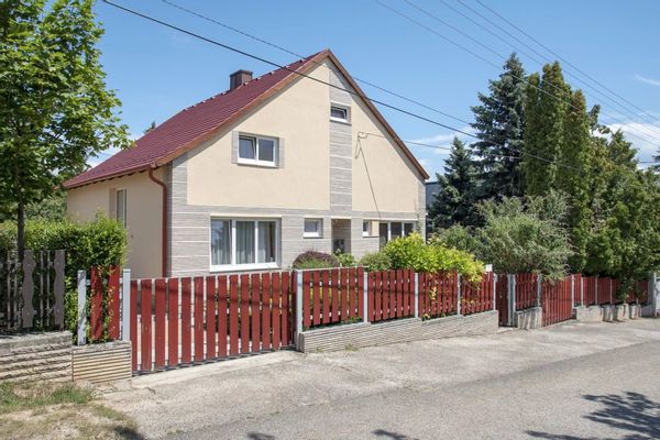 Casa di Zoltán & László