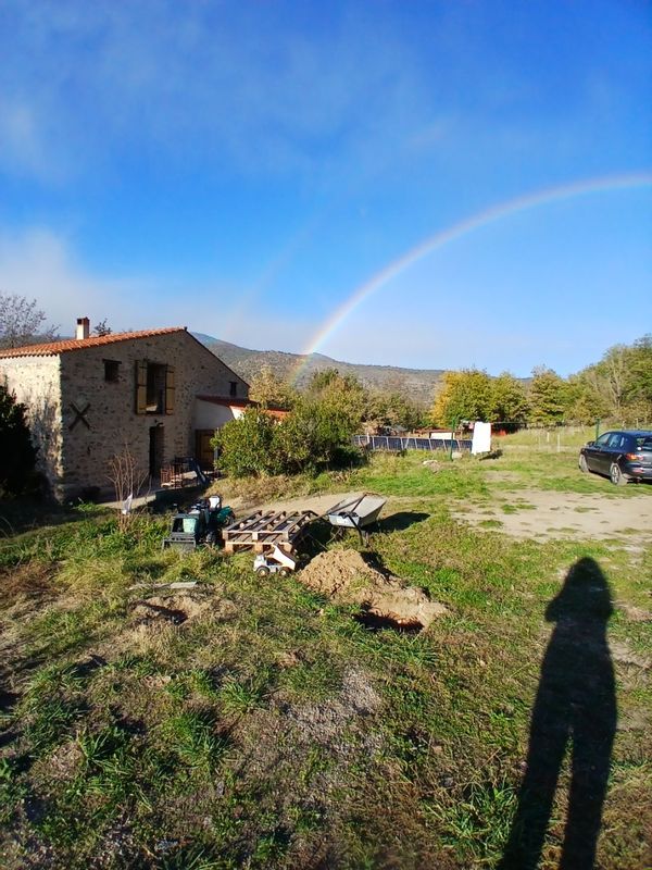 Maison autonome en énergie dans le sud de la France