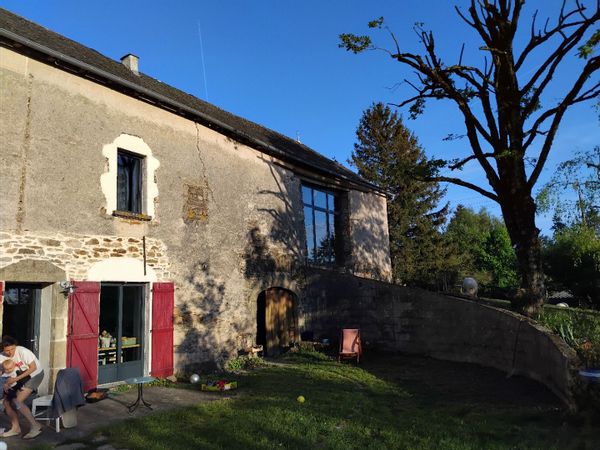 Théos hus