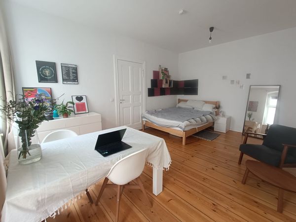 Bright, spacious 1-2 person flat in Friedrichshain