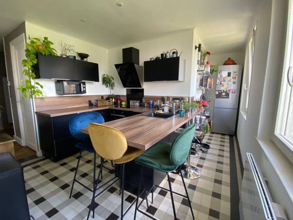 Un duplex jungle avec la vieille ville à pieds