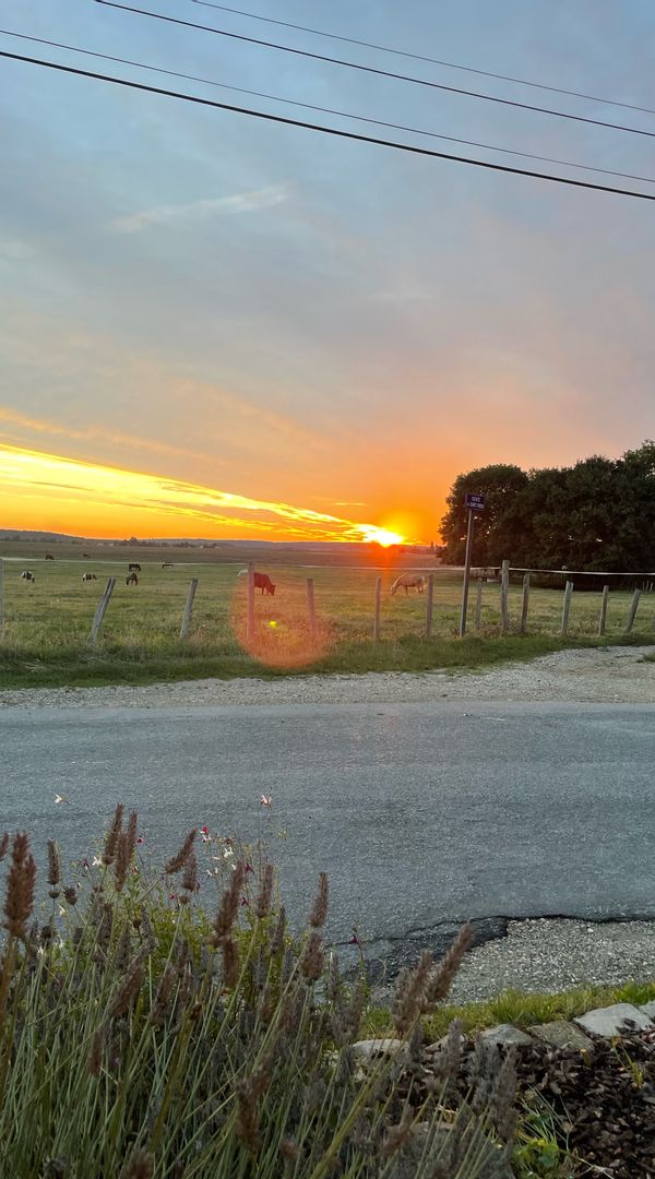 Une maison avec vue sur les champs et les couchers de soleil, à 20 min de Versailles