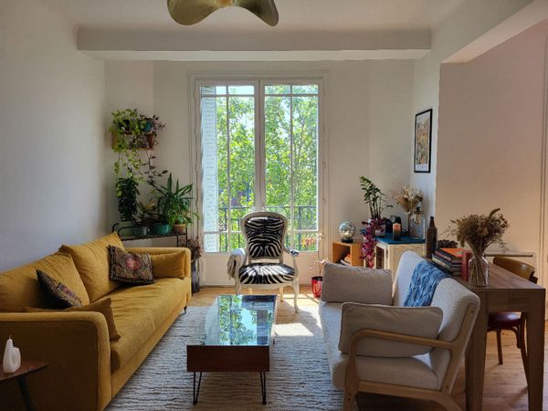 Appartement vue sur Paris au pied des Buttes Chaumont
