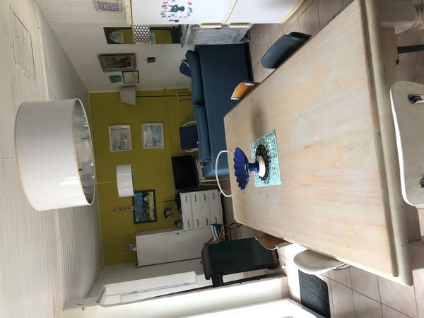 La maison de Yvette   Maison tranquille dans impasse privée à 150 m de la plage réputée pour le surf et la farniante avec ses dunes et la foret juste derriere
de nombreuses pistes cyclabes 
Boulangerie  tabac journeaux bar à1 km super marché à2 km
Située dans le village de la Terriére à 2km5 de la station balnéaire de la Tranche sur Mer  à 1 heure de la Rochelle et de l'ile de Ré et à 45 mn des Sables d'Olonnes 
Le Puy du fou est à 1 h 15