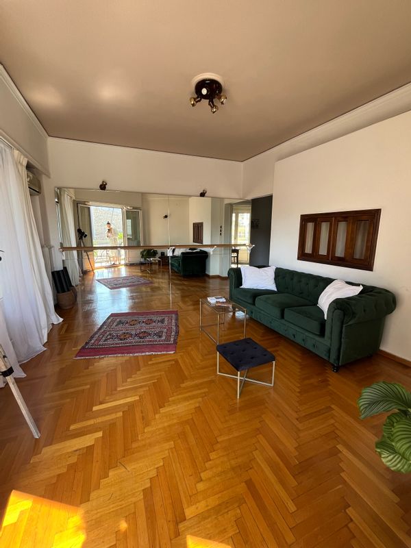 Very bright and spacious Athenian style home