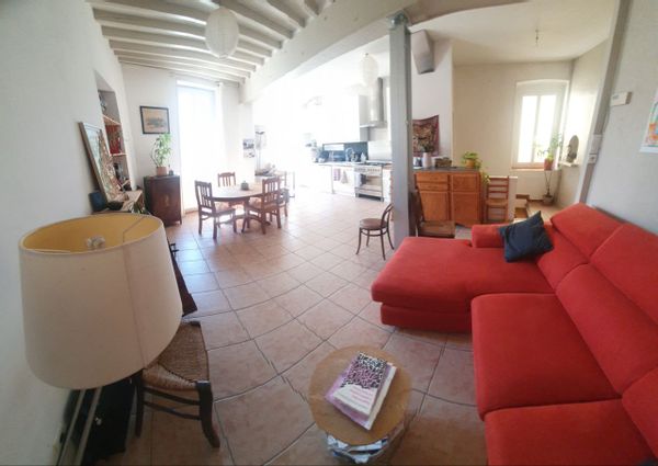 Maison de charme au coeur de la ville et à deux pas de la drôme