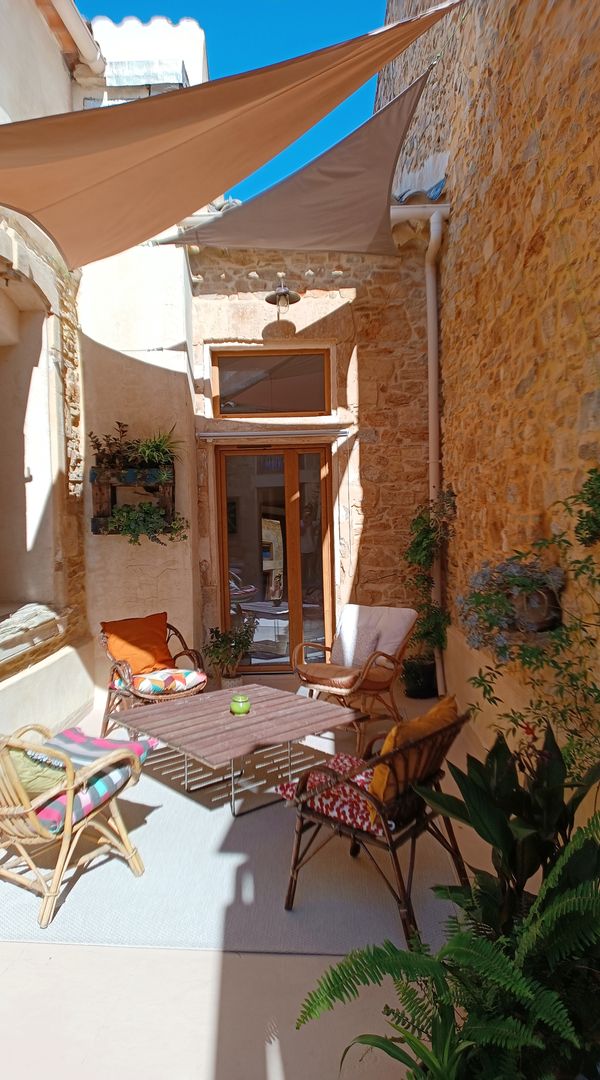 Maison de ville au charme du centre historique